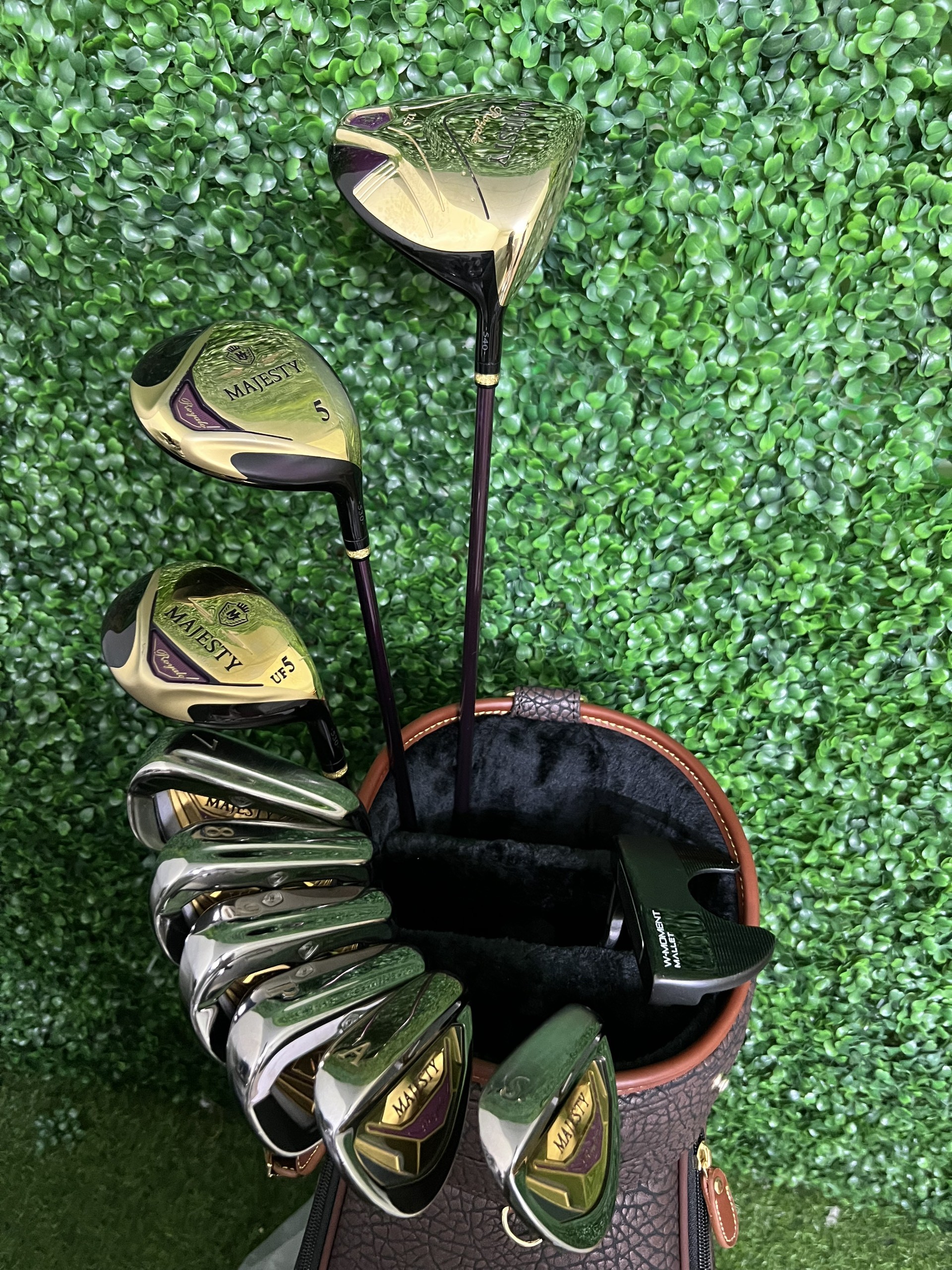 ĐÃ BÁN- Fullset Majesty Royale 2019 10 gậy cán TL530 L lướt